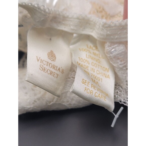 Vtg M/L Victorias Secret Lace T Back G String Thong Panties Beaded Ivory Bridal - Picture 5 of 11